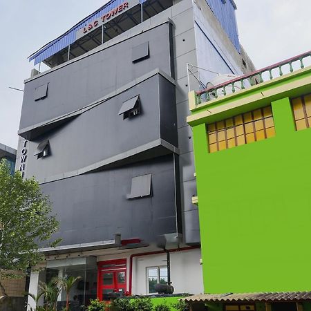 Super Town House Hi5 Aditya International Bhubaneswar Esterno foto