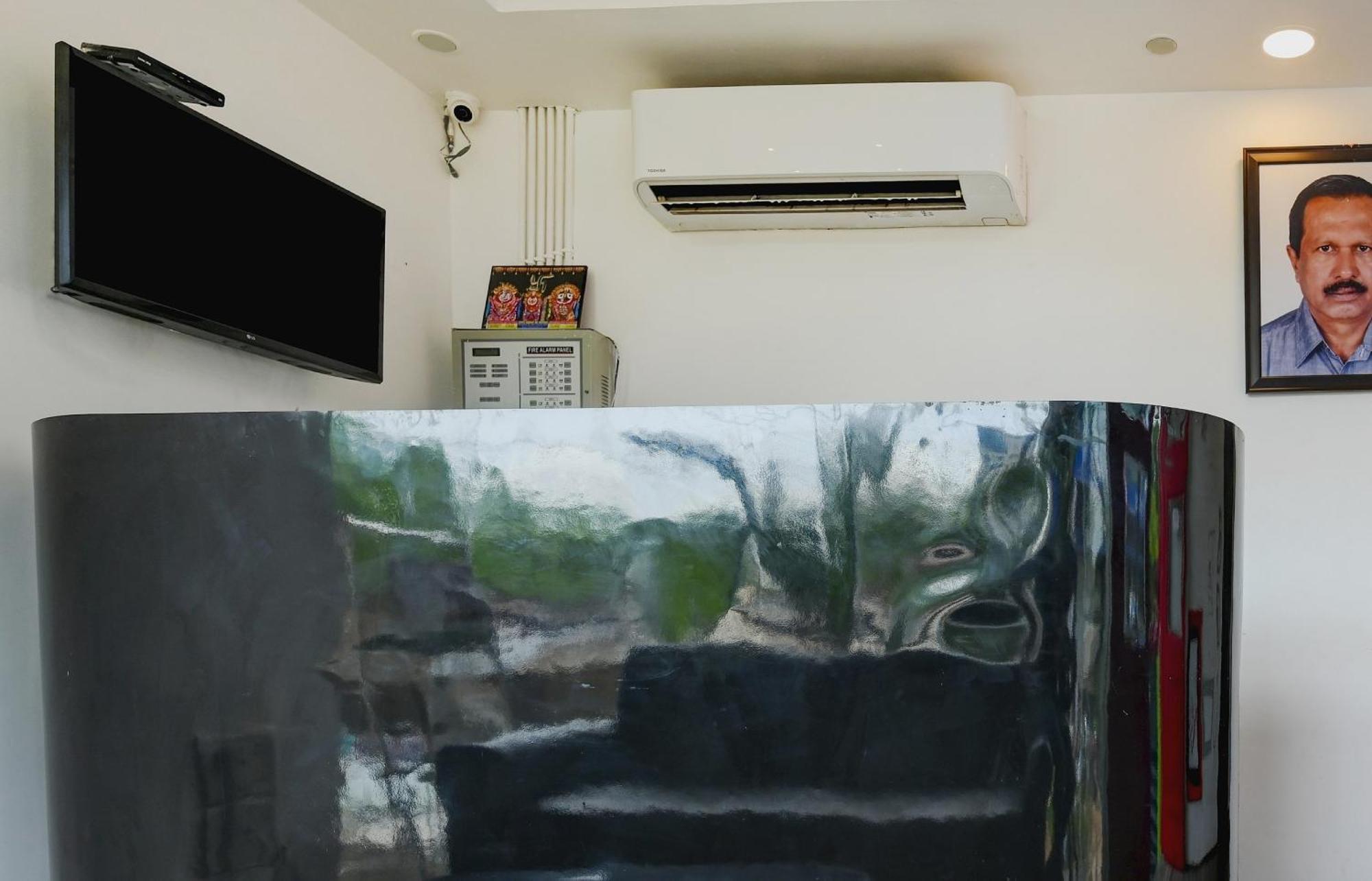Super Town House Hi5 Aditya International Bhubaneswar Esterno foto
