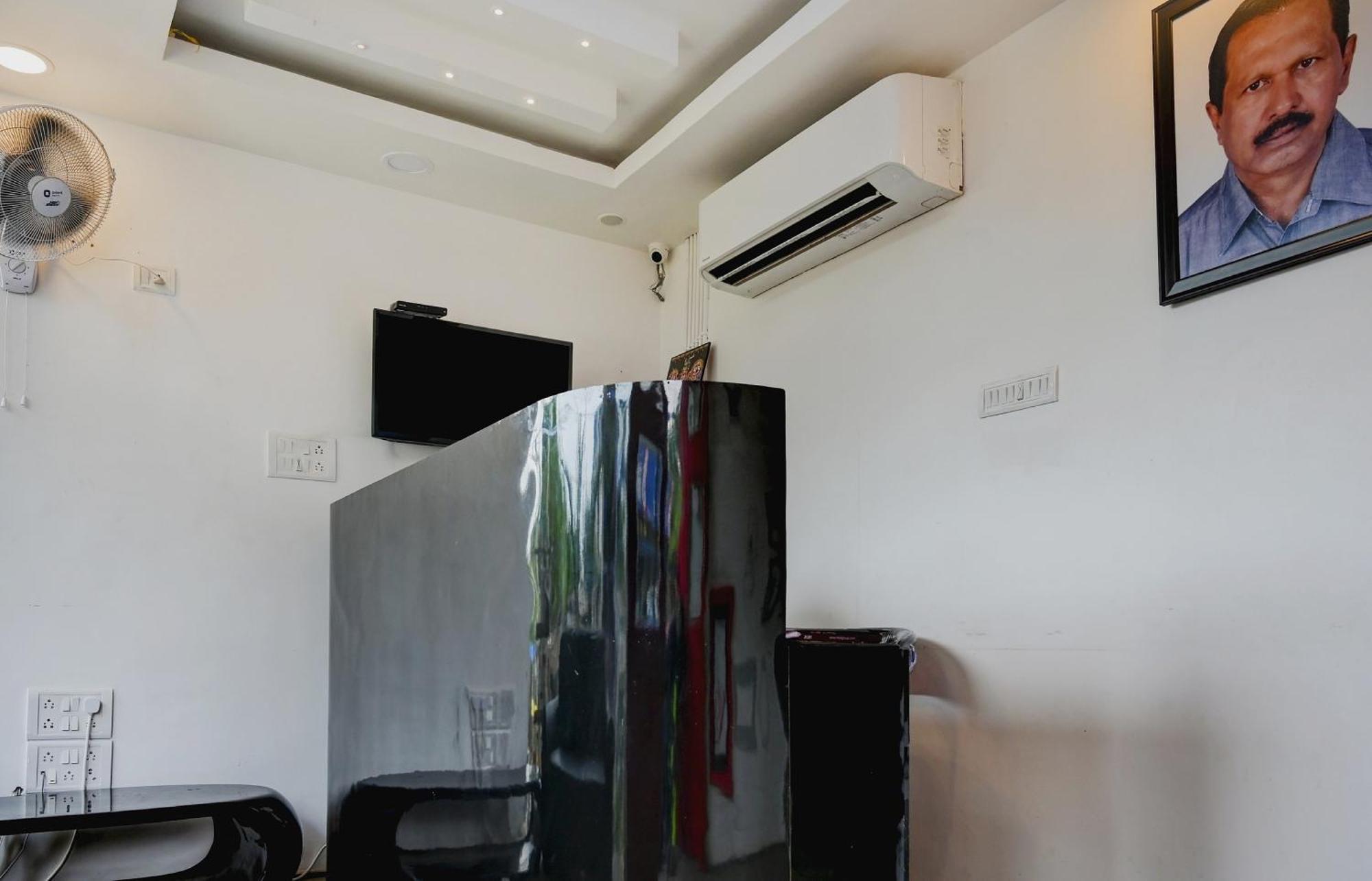 Super Town House Hi5 Aditya International Bhubaneswar Esterno foto