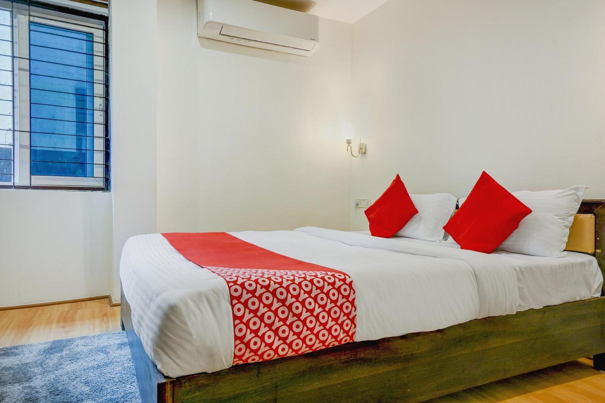 Super Town House Hi5 Aditya International Bhubaneswar Esterno foto
