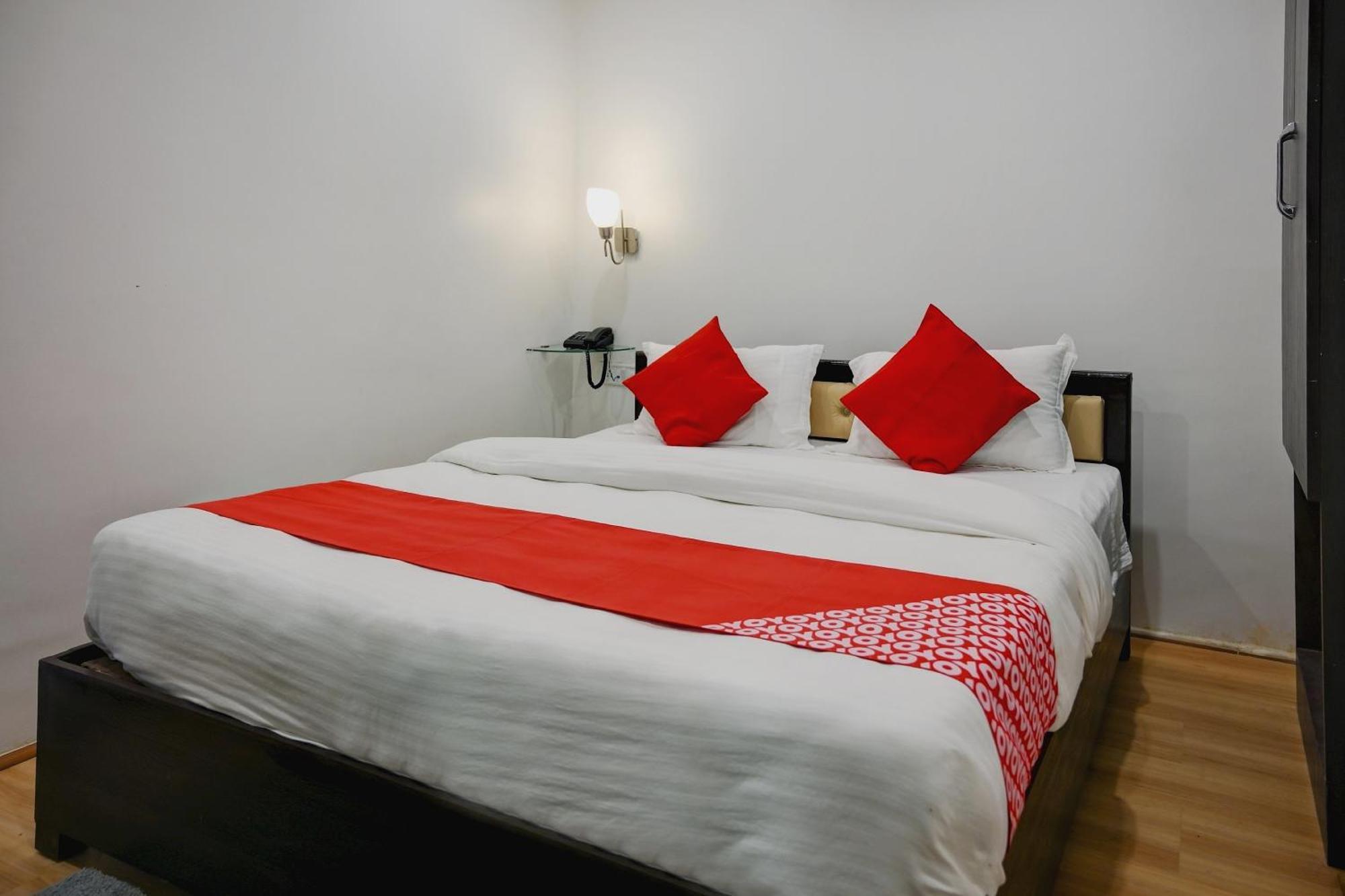 Super Town House Hi5 Aditya International Bhubaneswar Esterno foto