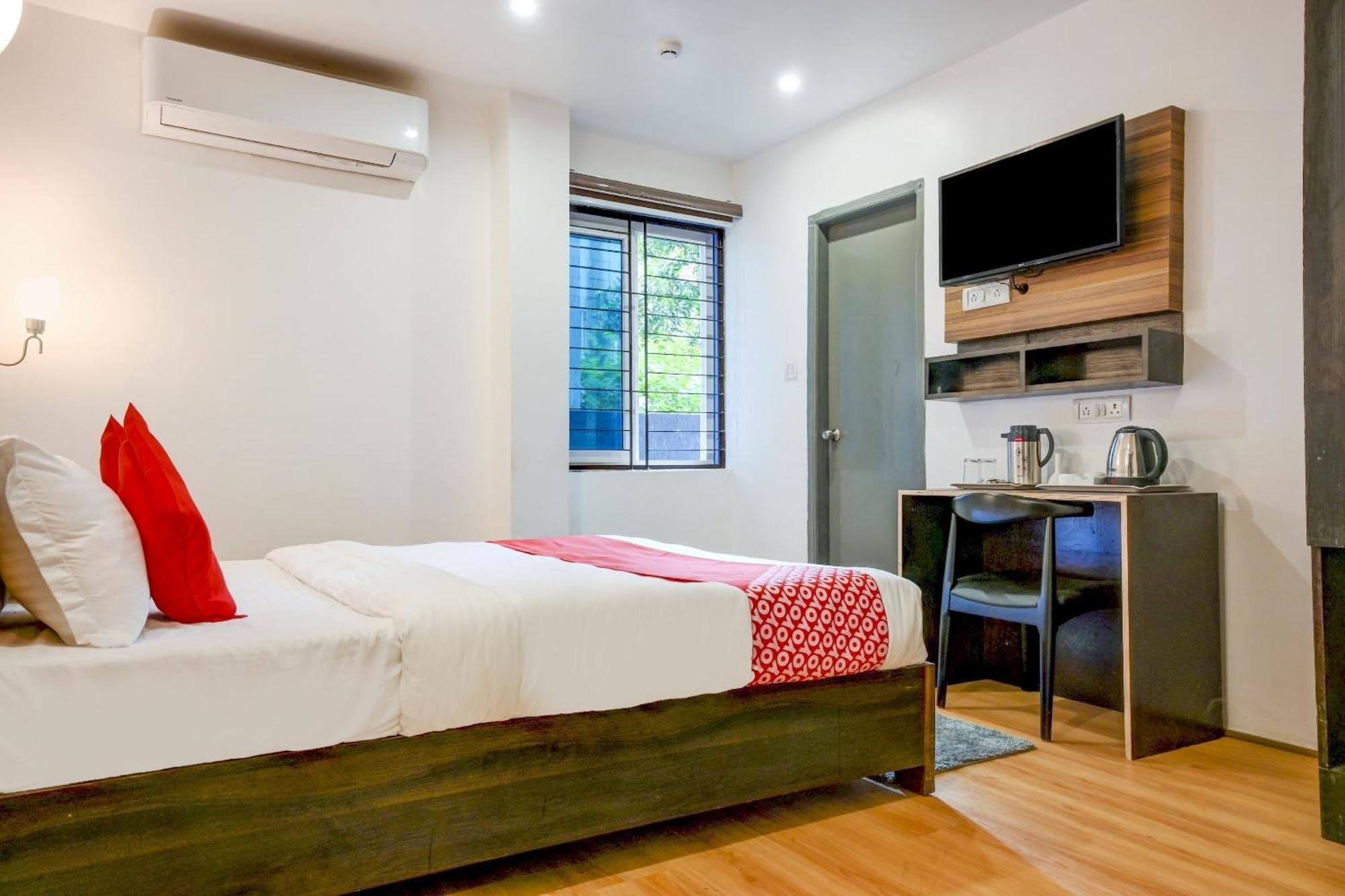 Super Town House Hi5 Aditya International Bhubaneswar Esterno foto