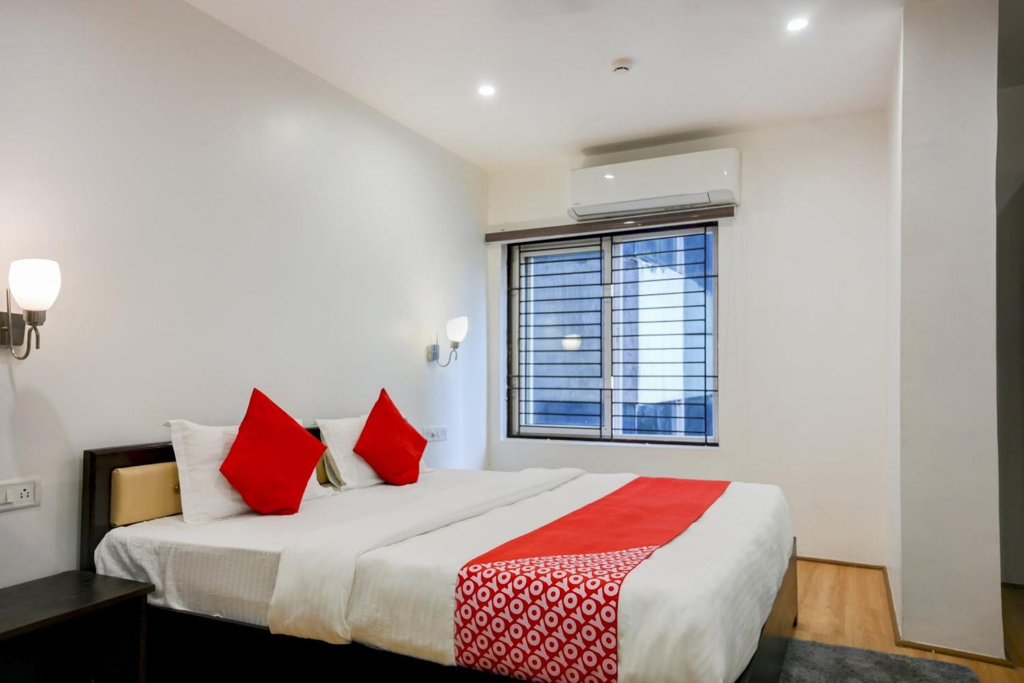 Super Town House Hi5 Aditya International Bhubaneswar Esterno foto