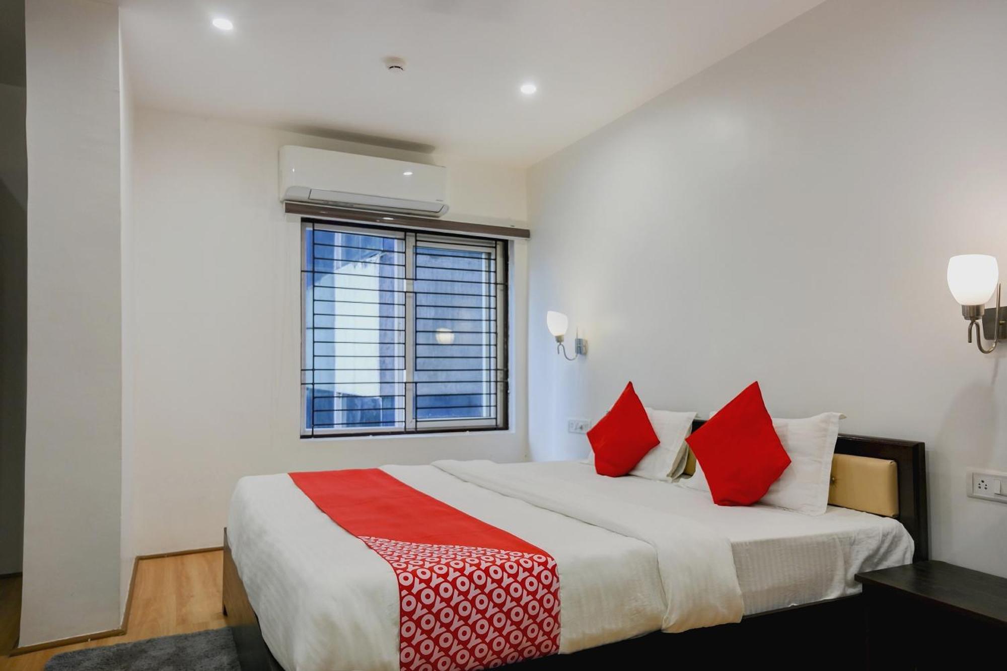 Super Town House Hi5 Aditya International Bhubaneswar Esterno foto