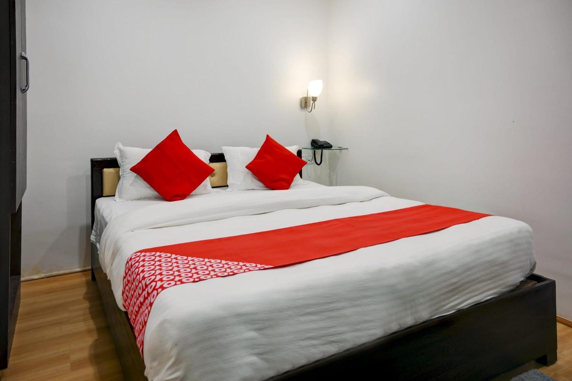 Super Town House Hi5 Aditya International Bhubaneswar Esterno foto