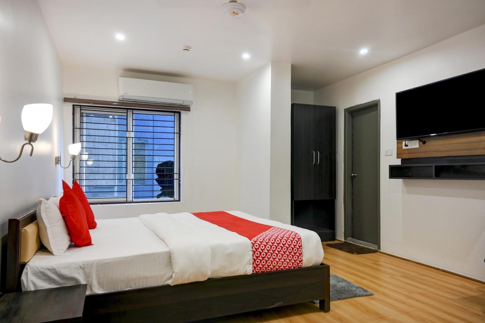 Super Town House Hi5 Aditya International Bhubaneswar Esterno foto